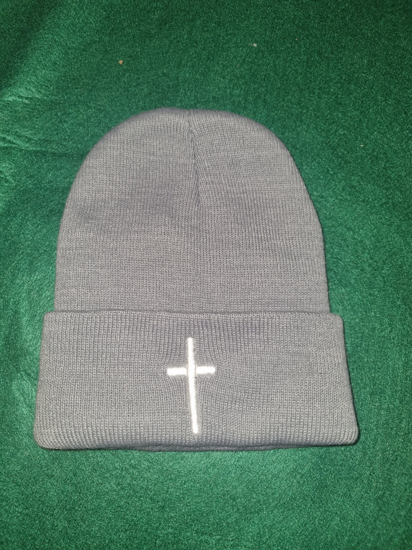 ADULT BEANIE WITH A CROSS