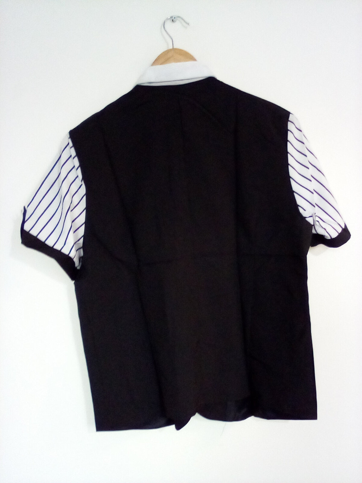 WHITE STRIPED BLOUSE WITH BLACK VEST